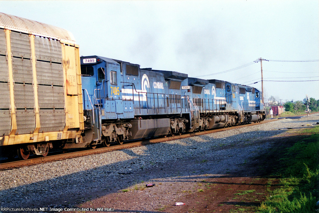 CSX C40-8 7495